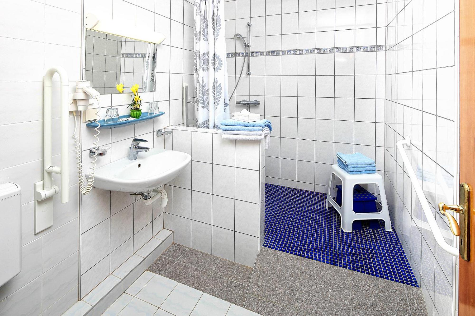 Strandhotel Orchidee Sankt Kanzian am Klopeiner See Стая снимка