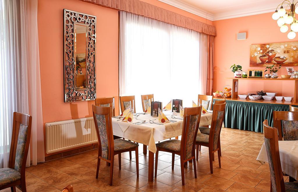 Strandhotel Orchidee Sankt Kanzian am Klopeiner See Екстериор снимка